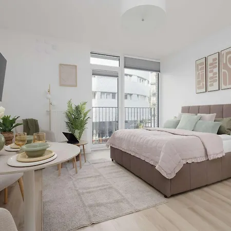 Browary Warszawskie Stylowe Studia Z Balkonami W Centrum By Renters Premium