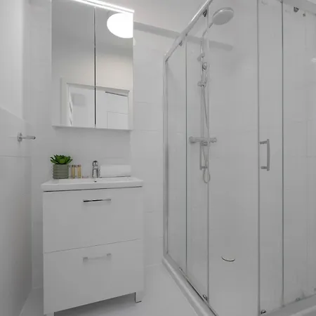 Browary Warszawskie Stylowe Studia Z Balkonami W Centrum By Renters Premium *