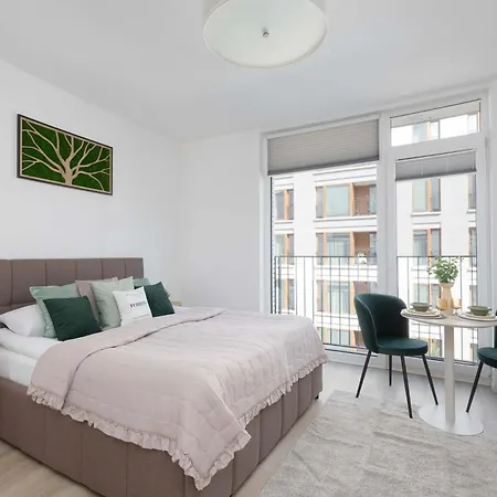 Browary Warszawskie Stylowe Studia Z Balkonami W Centrum By Renters Premium * وارسو