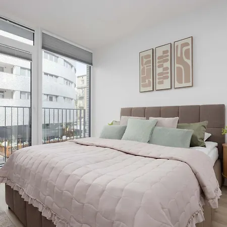 شقة Browary Warszawskie Stylowe Studia Z Balkonami W Centrum By Renters Premium