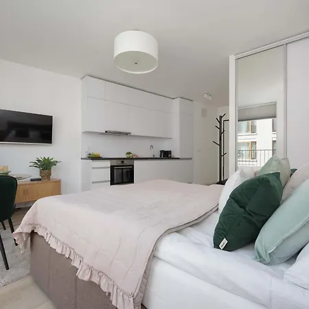 Browary Warszawskie Stylowe Studia Z Balkonami W Centrum By Renters Premium شقة وارسو
